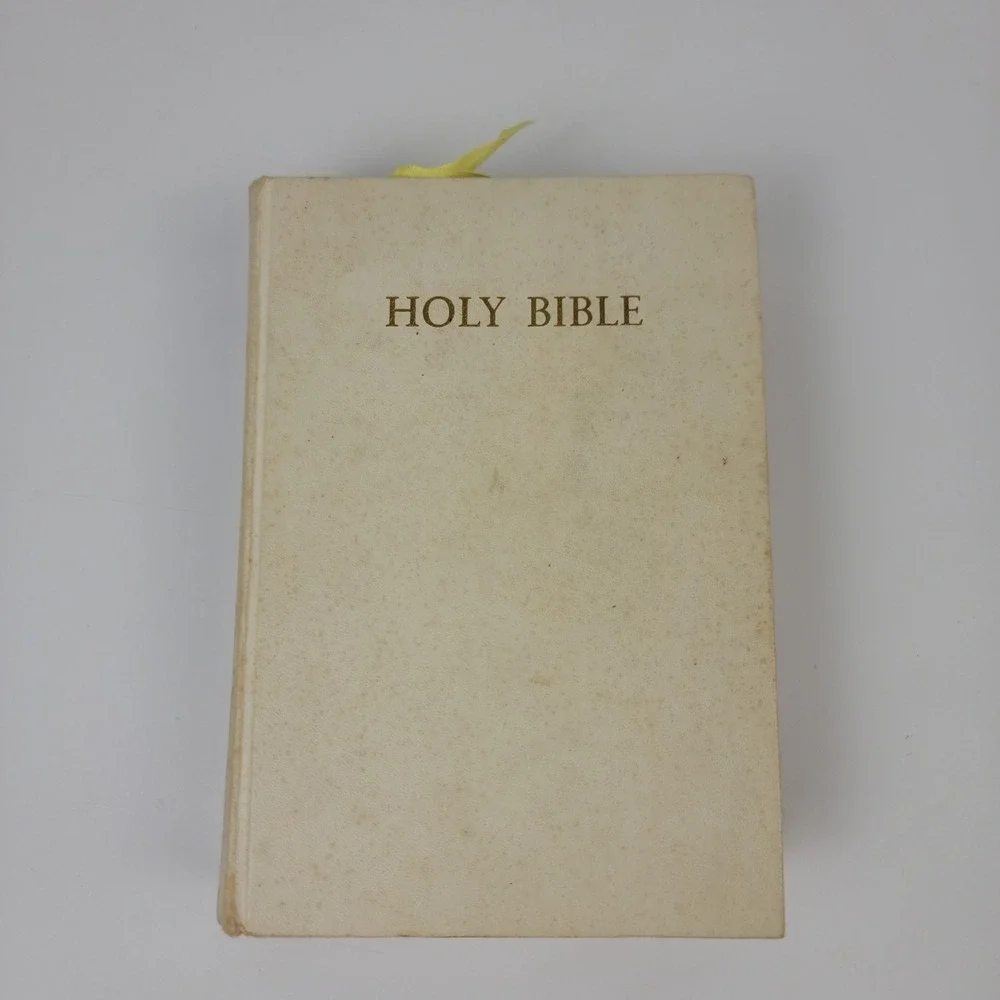 Vintage King James Version Holy Bible Books Inc White Hardcover 1961 KJV